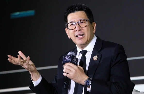 Ekniti Nitithanprapas：鬆綁投資與法規　為泰國經濟更換新引擎