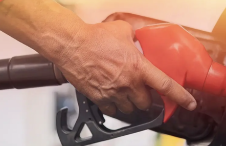 能源基金出手穩油價　泰國續凍柴油零售價