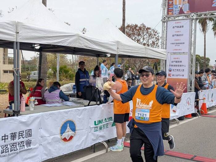 金門馬逾千中國跑者參賽 邱垂正：跑出兩岸和平繁榮