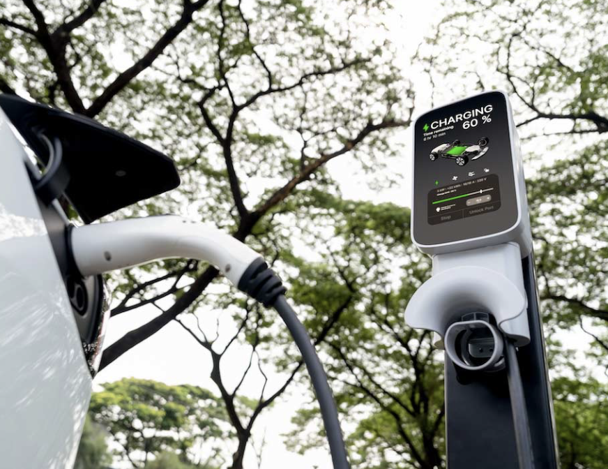 EV充電費擬調漲　成本逼近燃油車