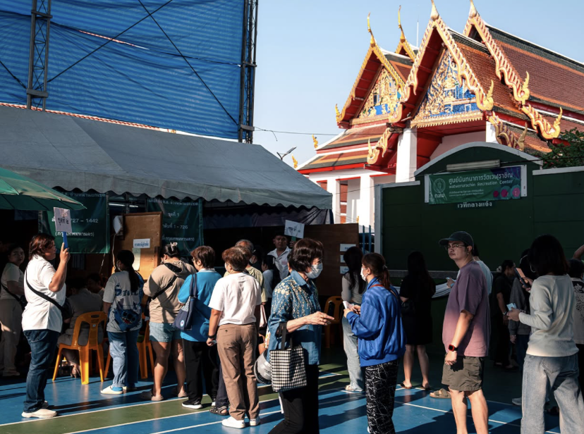 清晨排隊提前投票　泰選民盼經濟穩定　