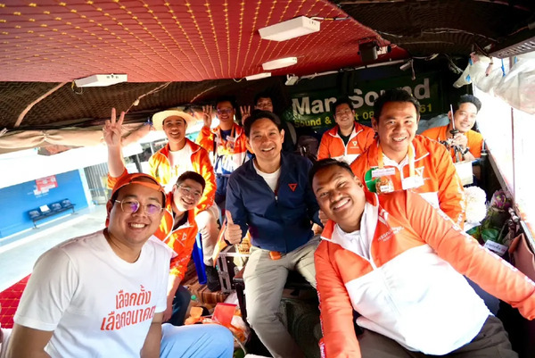 人民黨車隊持續推進　披塔、皮亞汶助陣孔敬