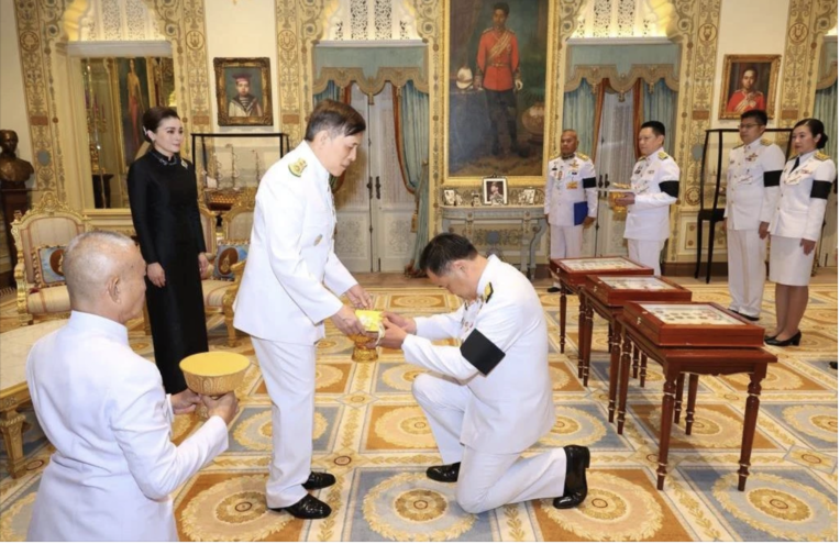 泰完成王室兩儀程　進呈收益軍官宣誓