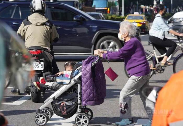 台灣1月總人口2328萬9405人　連25個月負成長