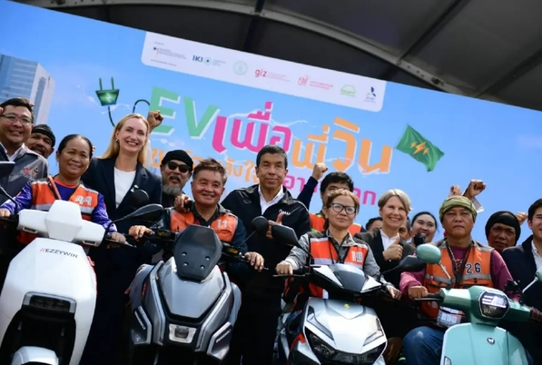 曼谷推電動機車載客　試辦減PM2.5