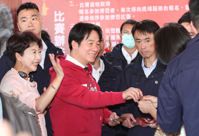 賴總統台南發福袋　提蝴蝶蘭銷美零關稅利多