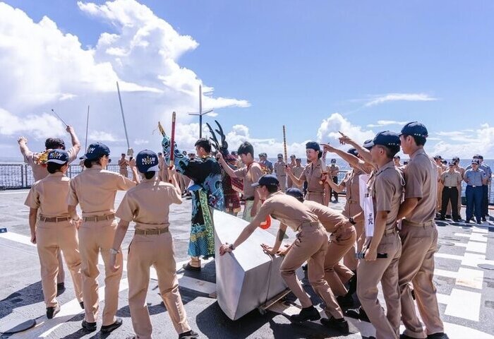 海軍禮儀揭秘　站?、赤道祭與向艦艉敬禮具百年傳統