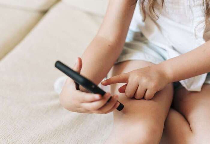 澳洲開第一槍歐洲喊跟進　青少年社群禁令能否奏效？