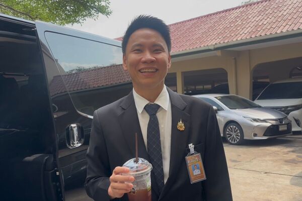 勇敢道德黨表態　57席依黨決議