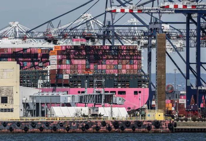 川普重整貿易布局　10%全球關稅稅率正式生效