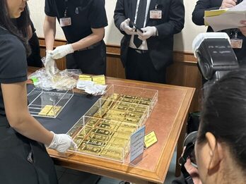 前稅務廳長貪腐案定讞　逾15億泰銖金條充公