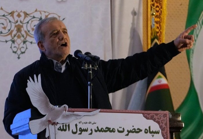 伊朗國安首長稱將啟動過渡程序　波灣多地再傳爆炸聲