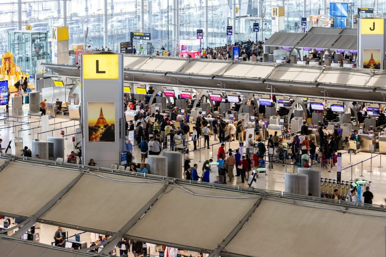 素萬那普澄清排隊潮　因泰航行李新制