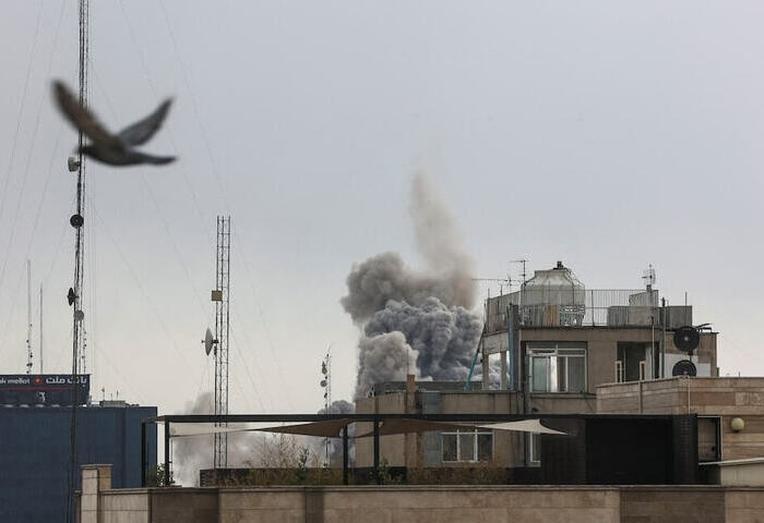 分析：伊朗靠飛彈無人機續命　圖讓美軍備多力分陷消耗戰