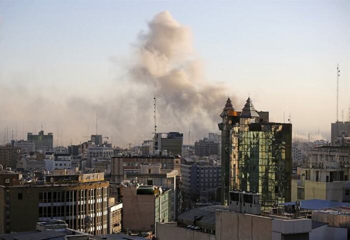 攻打伊朗第4天　美軍：擊中近2000目標、摧毀17艘軍艦