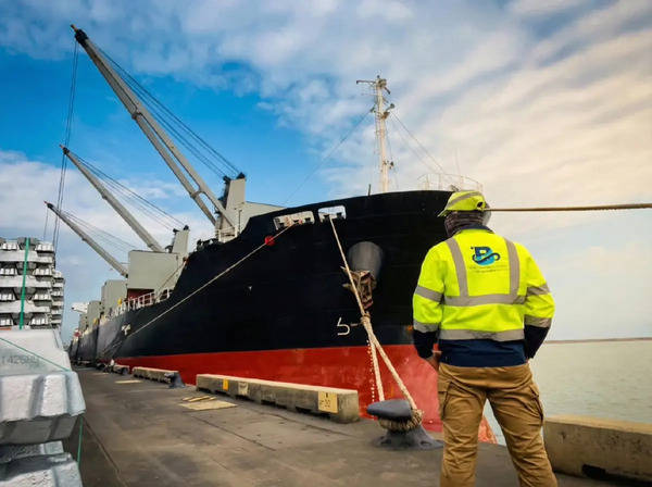 外資搶占泰國離岸市場　業者憂本土企業遭擠壓
