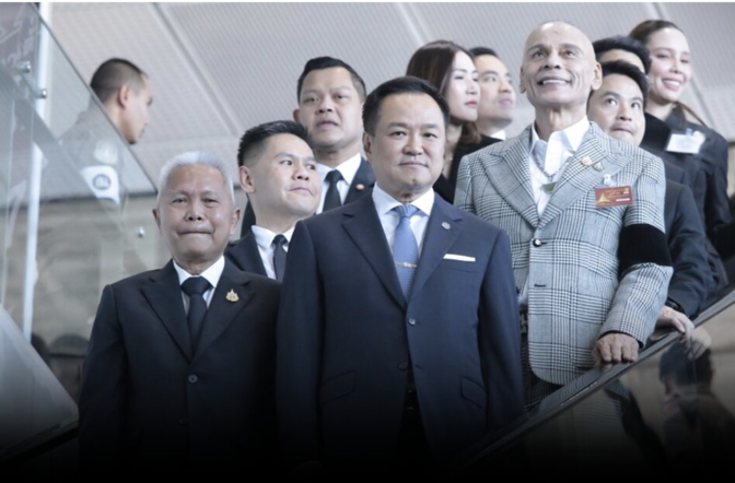  泰國議員報到過半　泰自豪黨集體現身