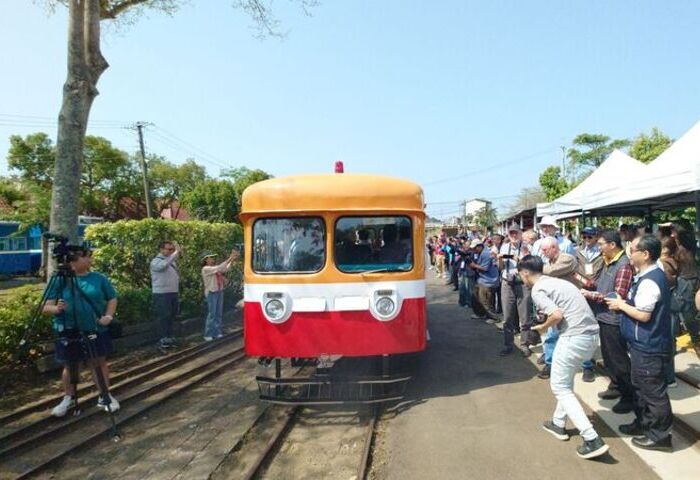 252巡道車修復　台糖八十週年台英交流慶典現身