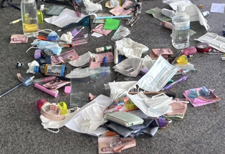 泰國名校入學考掀爭議　考生被迫丟棄現金