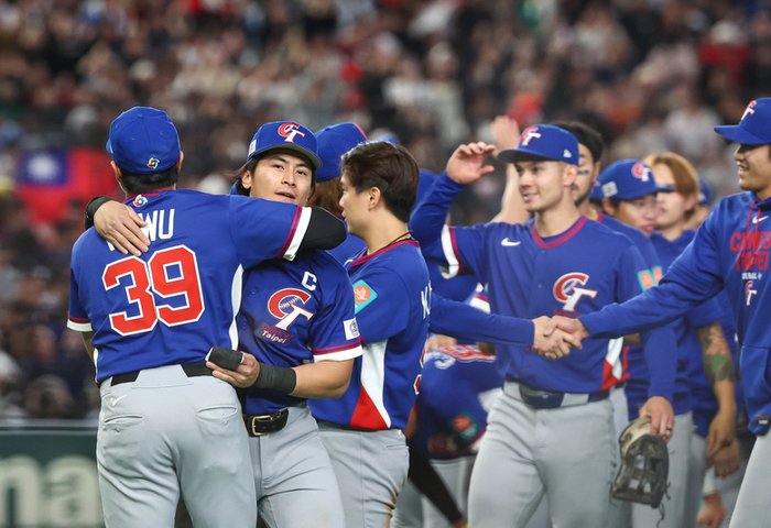 WBC台灣選手贏球掉淚感動韓網　「大家都一樣努力」