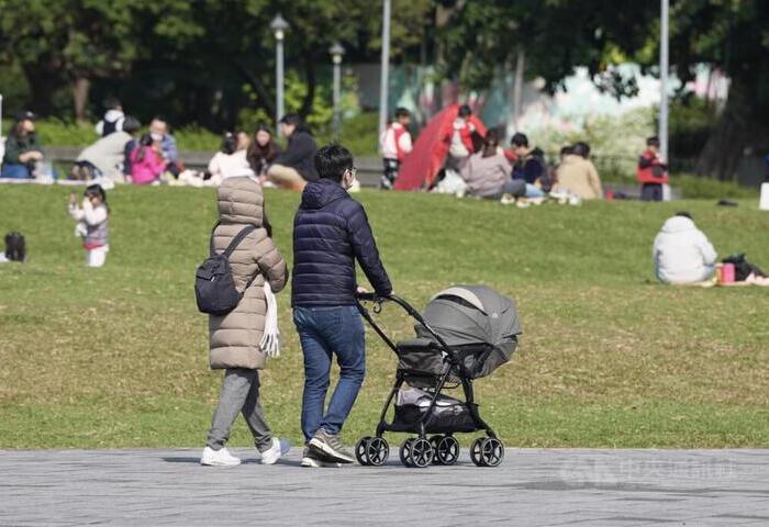台灣總人口連26個月負成長　2月新生兒6523人創新低