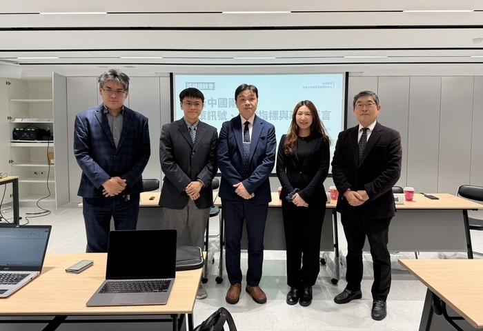 中國兩會訊號　學者：北京不再掩飾經濟困境