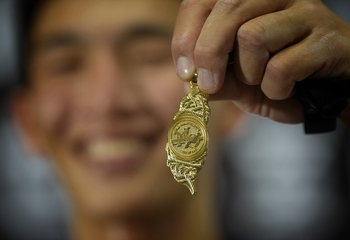 獎牌、獎盃都是台灣形狀　世界室內拔河賽有記憶點