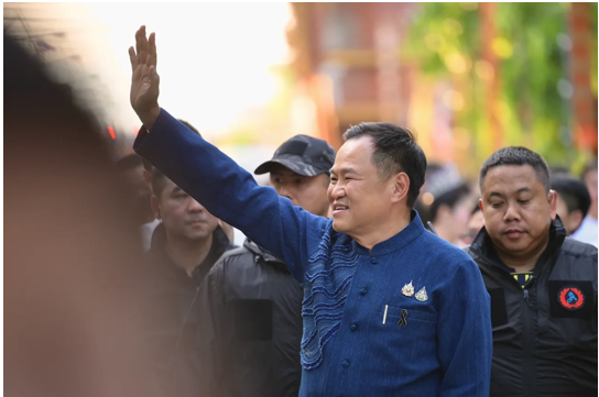 阿努廷再任泰國總理　兼掌內政部