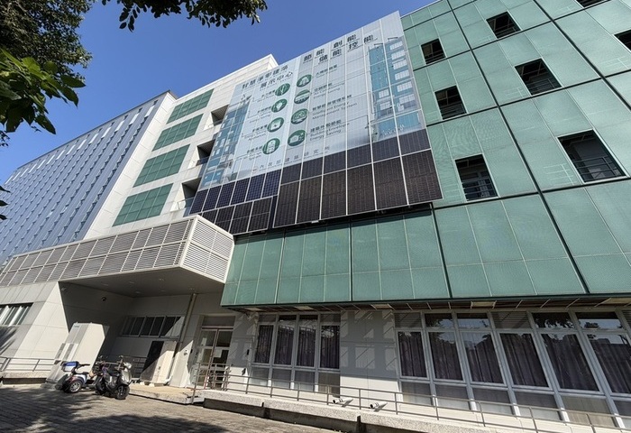 全國首座立面彩繪光電示範案　發電效益約屋頂型5成