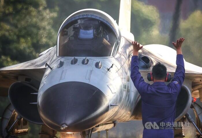 IDF掛載空射雄三反艦飛彈　26日首度實彈射擊靶艦