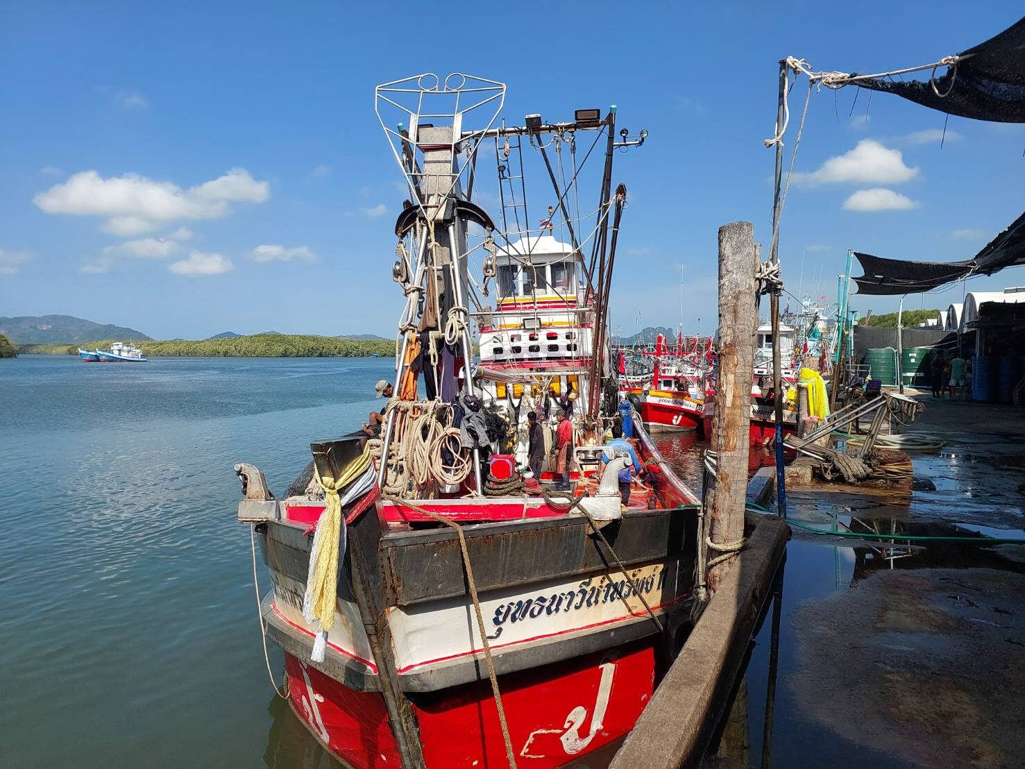 油價上漲衝擊漁業　甲米海鮮價格調升
