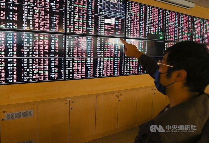 台股火熱　全體證券商前2月大賺402億元年增196%