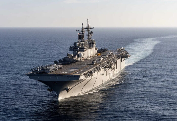 伊朗戰爭滿3週　美增派第2艘兩棲攻擊艦趕赴中東
