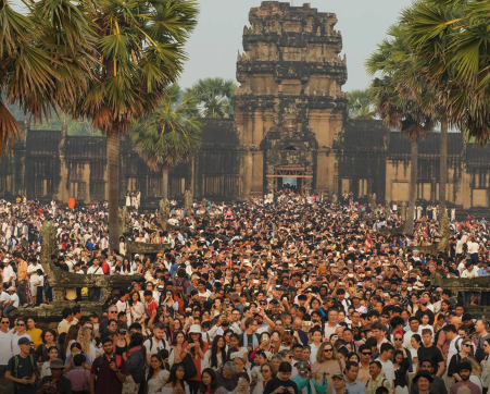 逾3萬人湧入吳哥窟觀日出　春分奇景吸引全球遊客