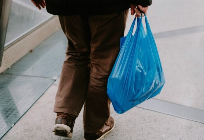 經部：民生用塑膠袋整體供應穩定　籲民眾理性購買