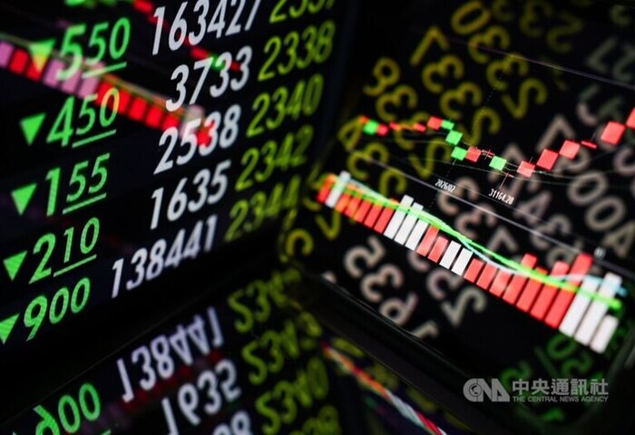 台股量縮下跌225點守住33000點　週線下跌431點