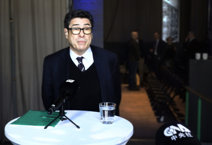 諾貝爾經濟學獎得主推崇台灣半導體貢獻　籲繼續深化