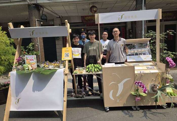 不靠都更靠綠手指　潮州百年老街自「種」新風景