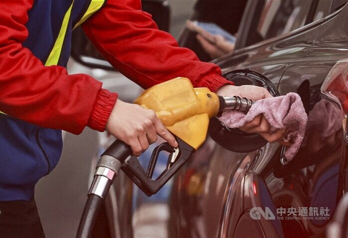 楊金龍：年均油價若漲至100美元　CPI估為1.9%