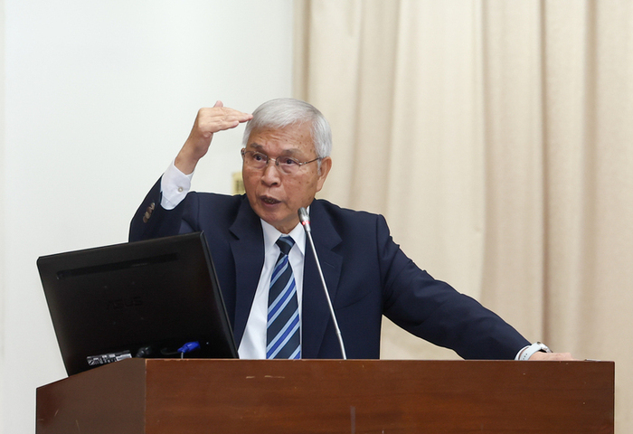 中東局勢影響　楊金龍：股市上下很正常、資金外流可控