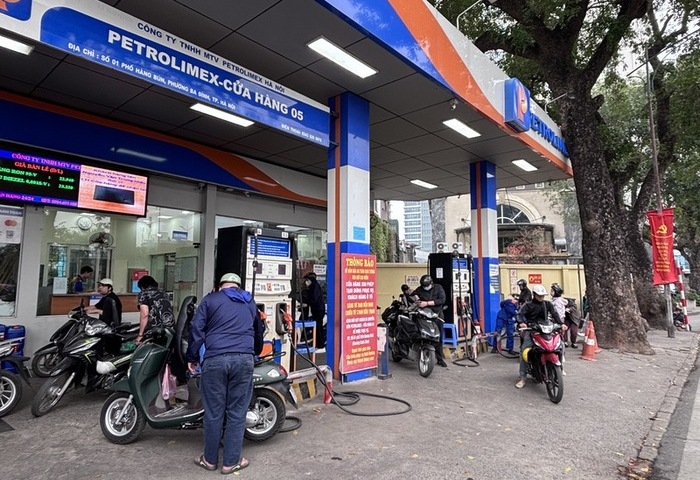 石油危機曝脆弱性 學者：越南核能、綠色運輸轉捩點