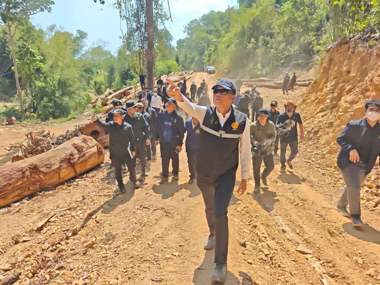 拉廊林地爭議擴大　前官員質疑權益濫發