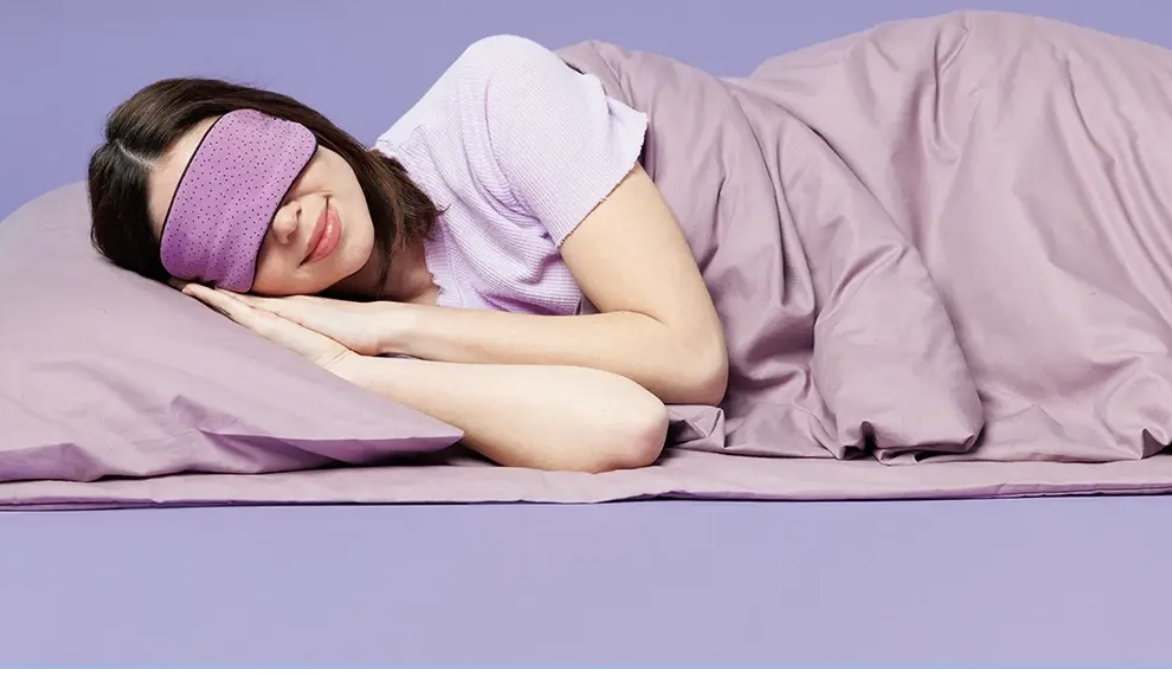 睡姿影響健康　左右側睡各有差異