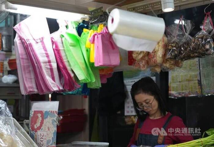 中油四輕增產　經濟部：塑膠袋醫材蔬果包裝供應無虞