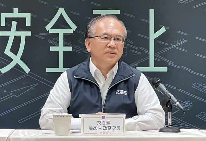 航空國內線票價暫緩調整　交部擬協調中油凍漲油價