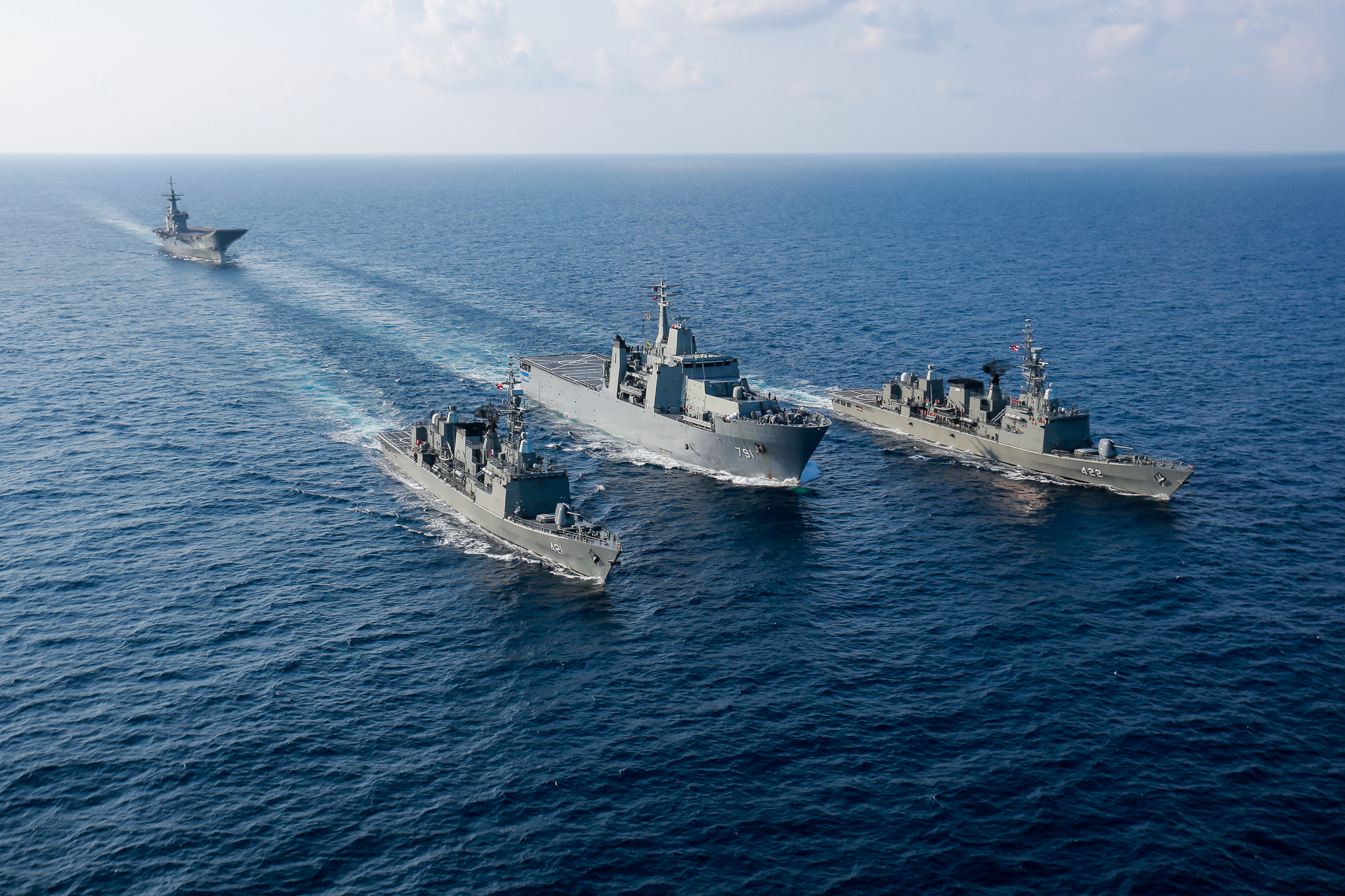 海軍採購巡防艦　11國際廠商競標