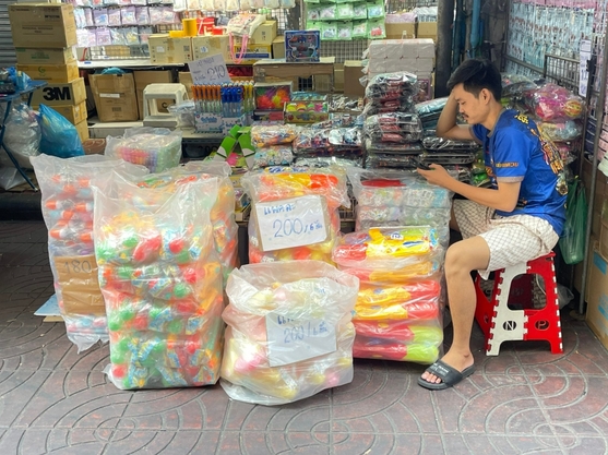 宋干節買氣不如預期　三聘市場水槍銷售降溫