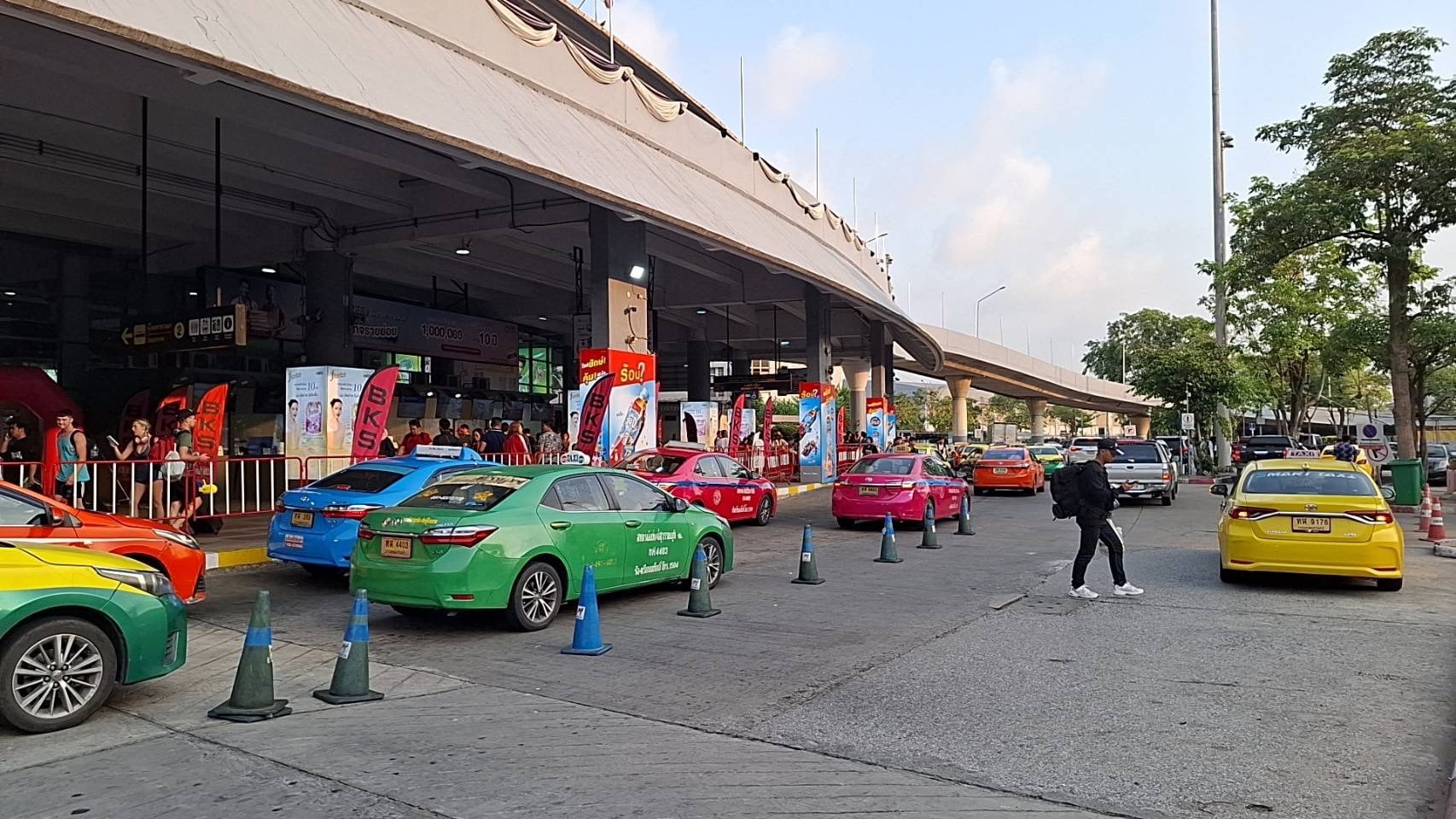 宋干返程潮啟動　客運日載12萬人