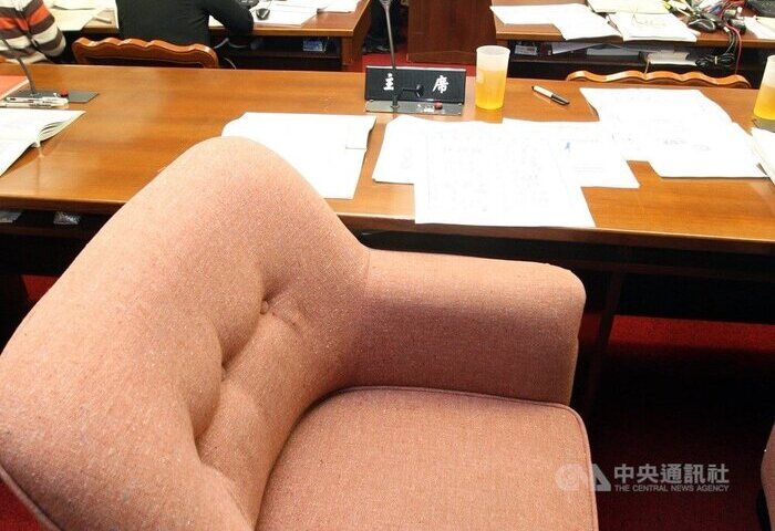 立院初審通過18歲公民權　建請修憲委員會同步修憲