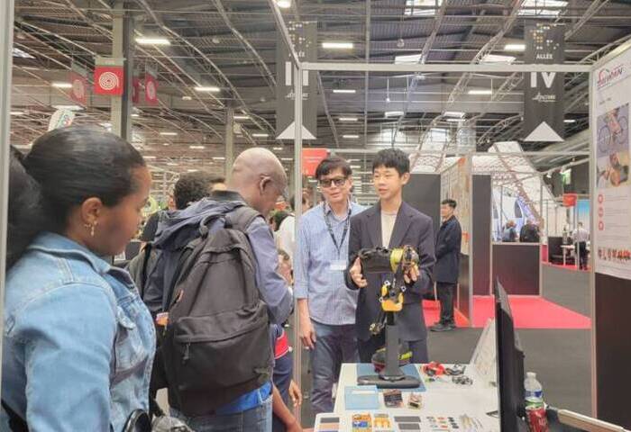 巴黎發明展台灣奪11金　15歲少年構思磁吸式卡踏獲獎